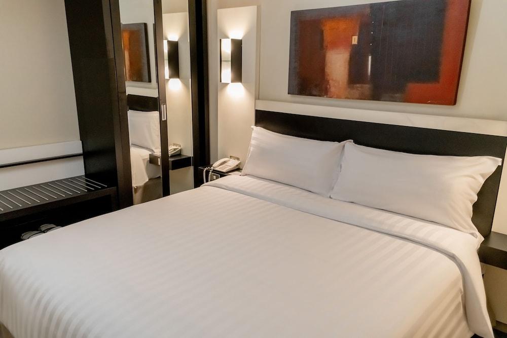 Aston Denpasar Hotel & Convention Экстерьер фото