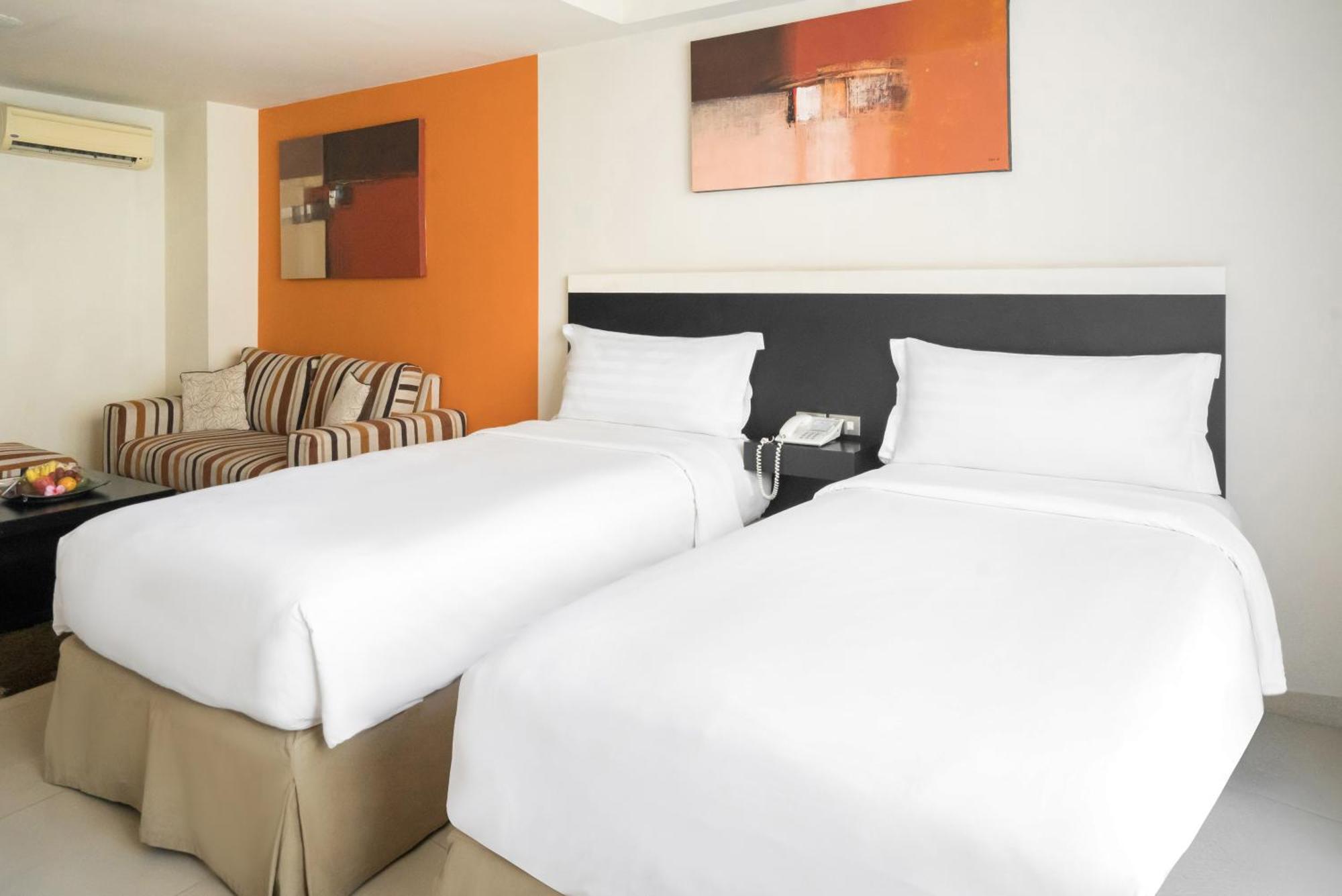 Aston Denpasar Hotel & Convention Экстерьер фото